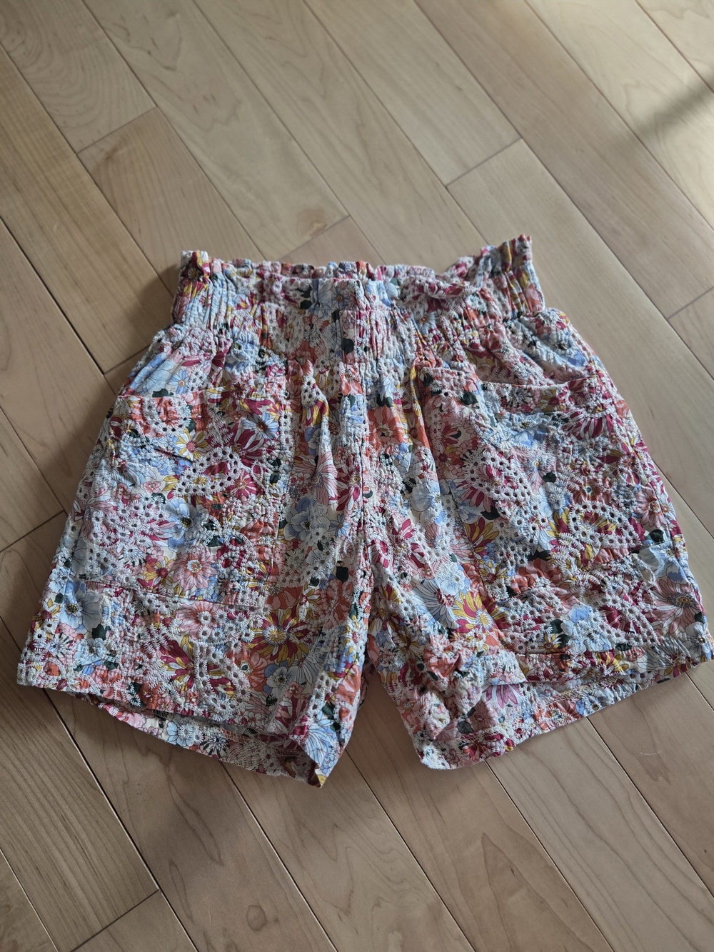 Saolitaire Floral Eyelet Smocked Waist Women’s Shorts